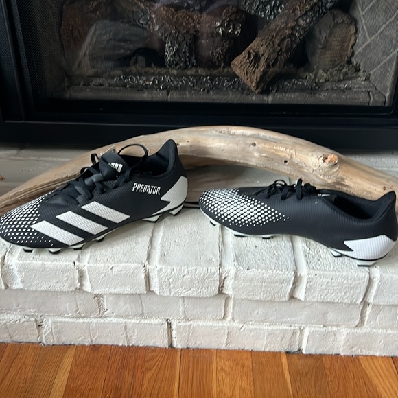 Adidas predator soccer cleats NWT - Picture 3 of 5